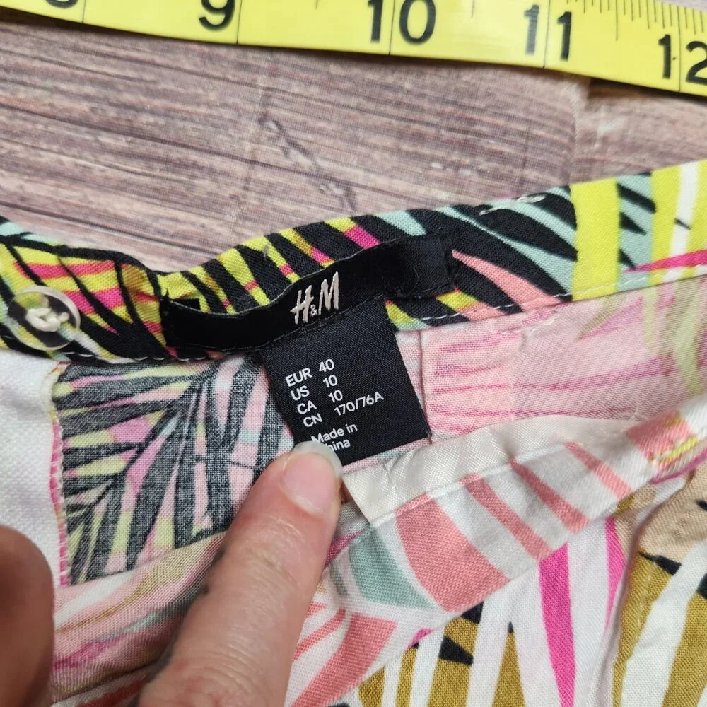 5/$15 H&M Tropical Pink Green Wrap Lightweight Skirt